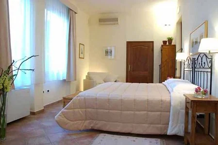Serramenti forniti da Eurosistemi Lelio Lattari - Hotel La Clarisse - Roma